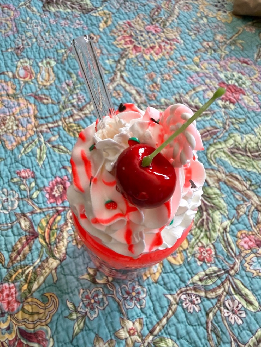 Betty Boop Chisme Starbucks upcycled tumbler with whipped cream lid handmade - Picture 2 of 8